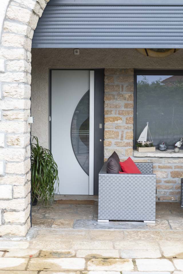 Porte à Besançon : une large gamme de menuiserie pour sécuriser votre maison